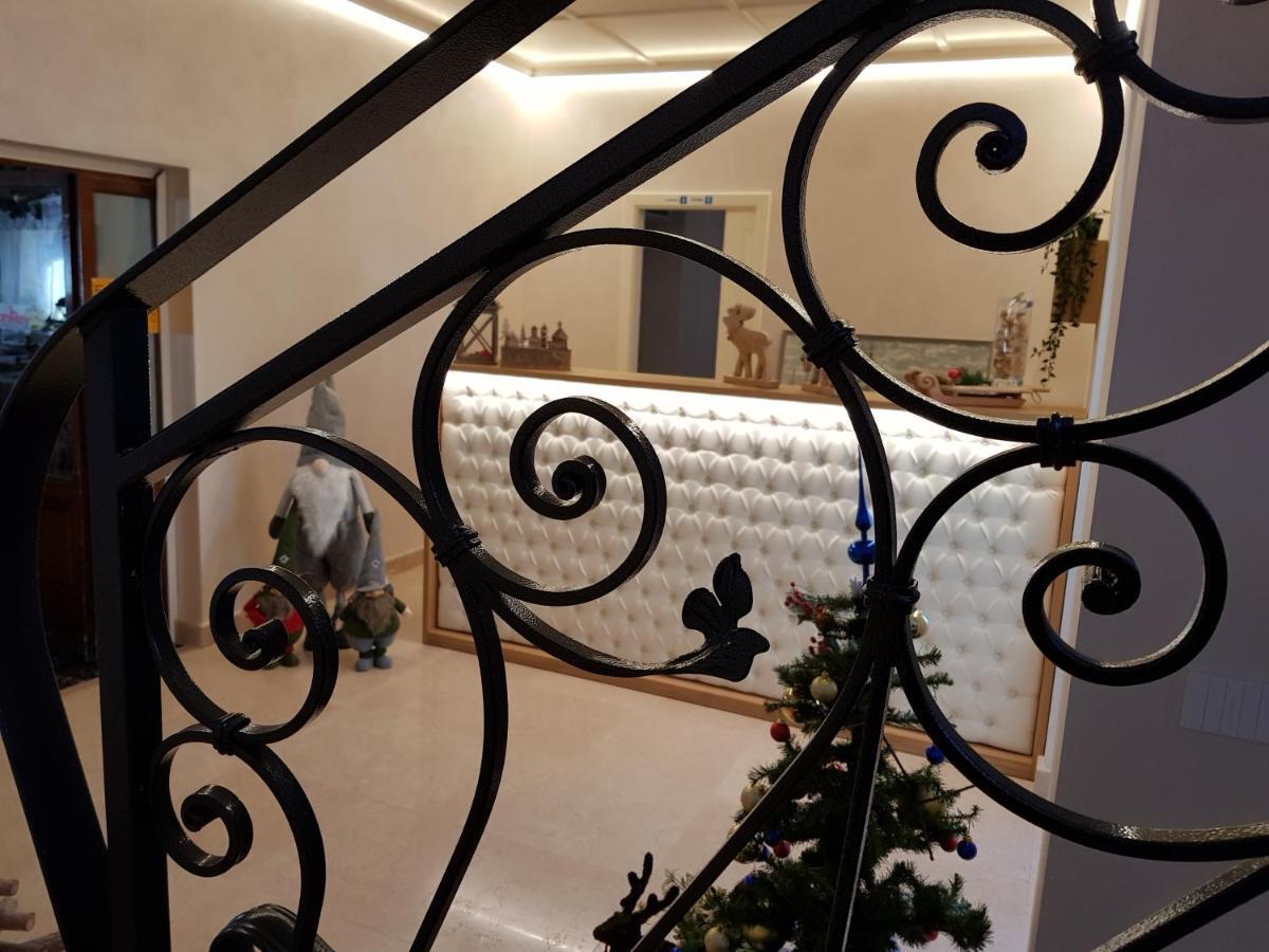 Villa Ciardi Wellness Hotel & Ristorante 阿西阿高 外观 照片